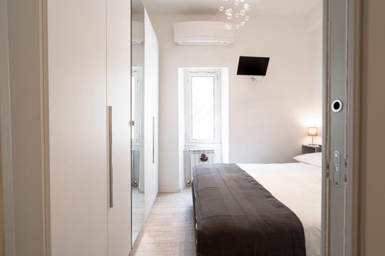 Appia Purple Terrace Apartment In רומא מראה חיצוני תמונה